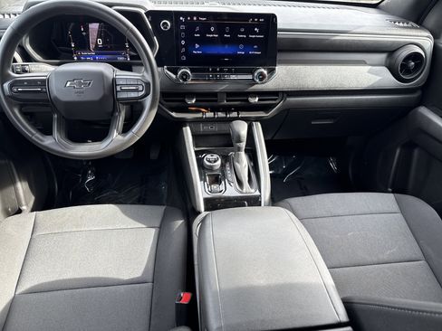 Used 2023 Chevrolet Colorado Trail Boss w/ Technology Package AWD/4WD image 16