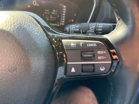Used 2025 Honda Pilot Elite image 21