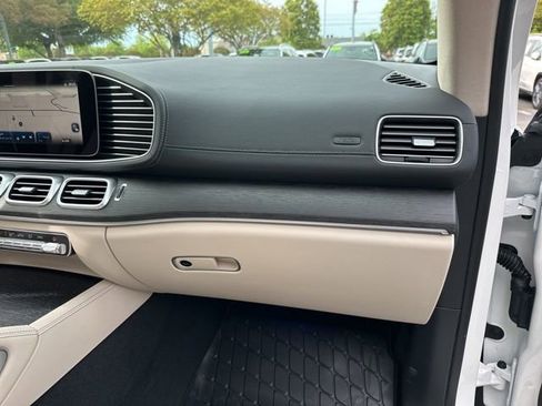 New 2026 Mercedes-Benz GLS 450 4MATIC image 41