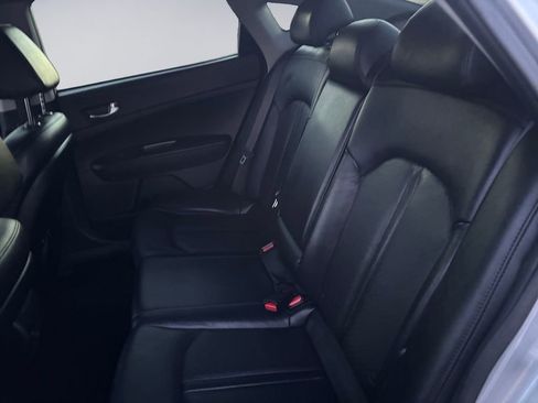 Used 2020 Kia Optima SE image 16