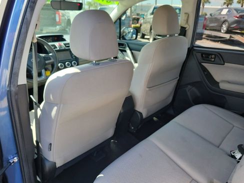 Used 2017 Subaru Forester 2.5i w/ Alloy Wheel Package image 11