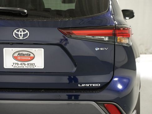 New 2026 Toyota Highlander Limited image 10
