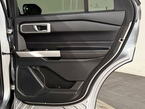 Used 2022 Ford Explorer XLT w/ Equipment Group 202A image 66