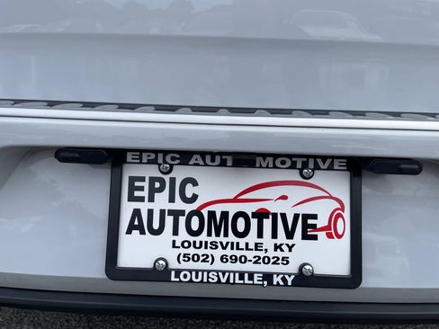 Used 2019 Volkswagen Golf 4-Door FWD image 34
