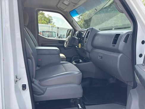 Used 2021 Nissan NV 2500 SV RWD image 11