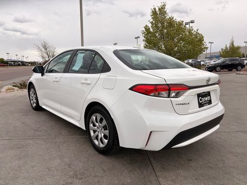 Used 2021 Toyota Corolla LE image 5