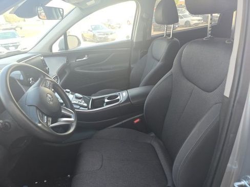 Used 2021 Hyundai Santa Fe SE image 6