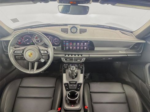 Certified 2023 Porsche 911 50th Anniversary Edition image 18