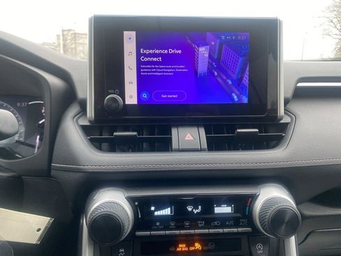 Used 2024 Toyota RAV4 LE image 27