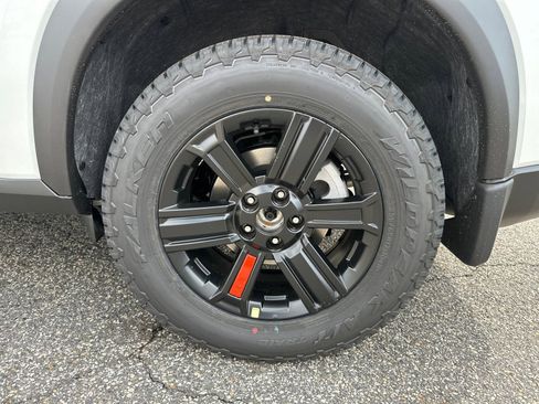 New 2026 Nissan Rogue SV w/ Rock Creek Premium Package AWD/4WD image 20