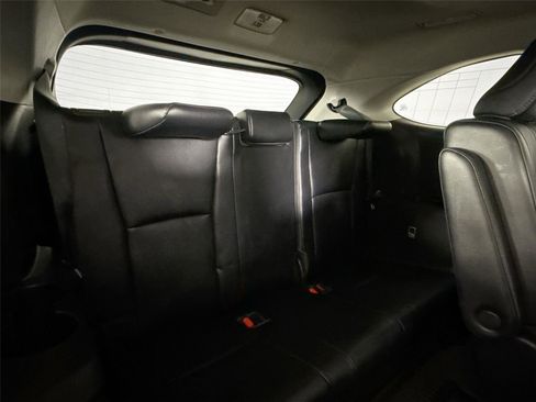 Used 2023 Toyota Highlander Platinum image 41