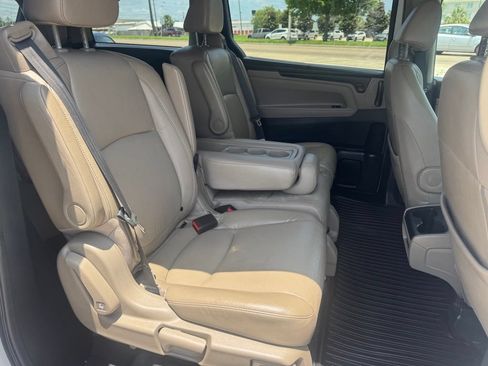 Used 2021 Honda Odyssey EX-L image 12