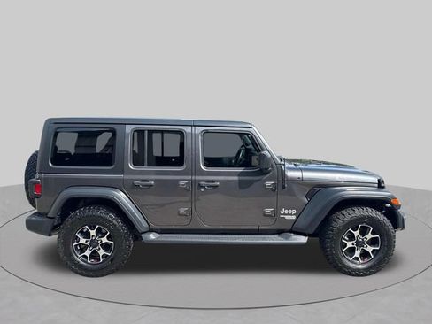 Used 2018 Jeep Wrangler Unlimited Sport S AWD/4WD image 10
