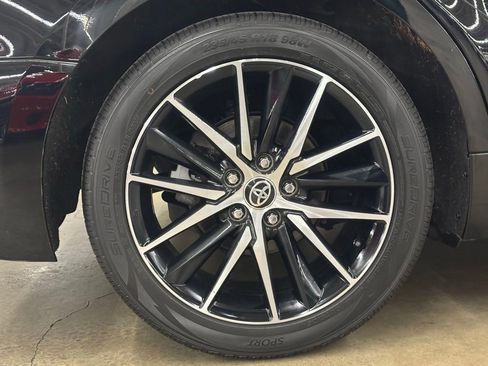 Used 2022 Toyota Camry SE image 7