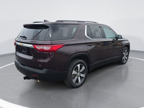 Used 2019 Chevrolet Traverse LT w/ LT Premium Package AWD/4WD image 3