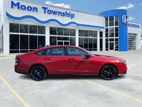 Used 2025 Honda Accord SE image 7