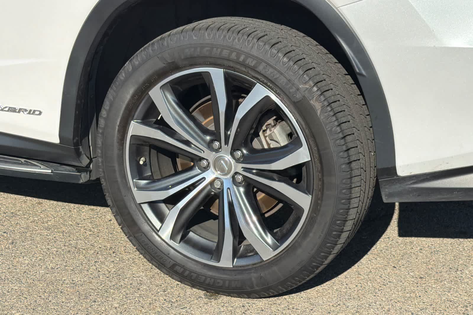 Used 2017 Lexus RX 450h AWD w/ Cold Weather Package image 25