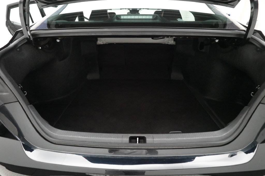 Used 2025 Toyota Camry SE FWD image 10