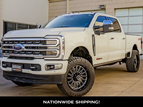 Used 2024 Ford F350 Platinum image 4