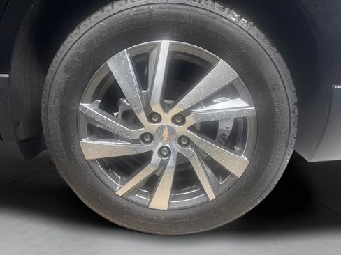 Used 2023 Chevrolet Equinox LT AWD/4WD image 5