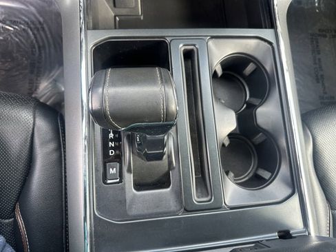 Used 2021 Ford F150 Lariat image 24