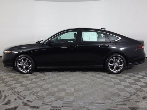 Used 2023 Honda Accord EX image 16
