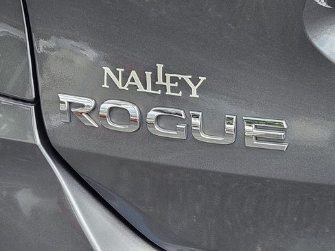 Used 2017 Nissan Rogue S FWD image 28