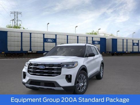 New 2026 Ford Explorer Active image 2