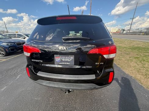 Used 2015 Kia Sorento EX image 4