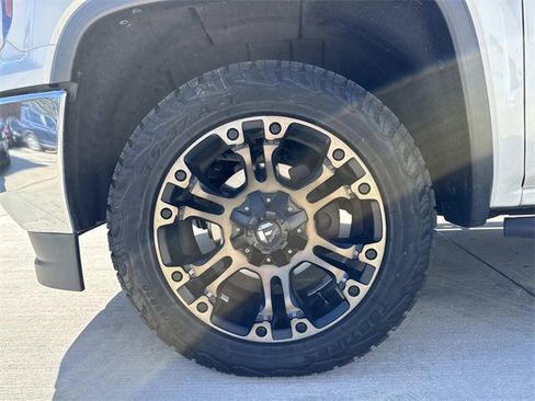 Used 2018 GMC Sierra 1500 SLT w/ Texas SLT Premium Package image 4