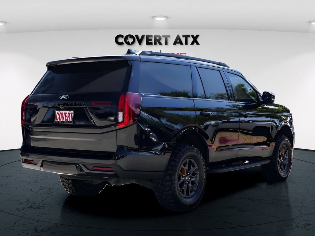Used 2025 Ford Expedition Tremor AWD/4WD image 7