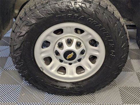 Used 2024 Chevrolet Silverado 3500 W/T image 8