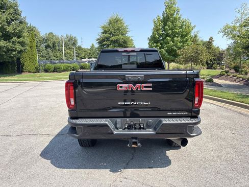 Used 2022 GMC Sierra 3500 Denali w/ Denali Black Diamond Edition AWD/4WD image 7