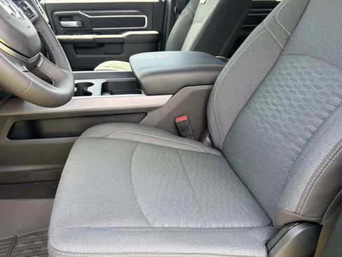 New 2026 RAM 2500 Big Horn AWD/4WD image 25