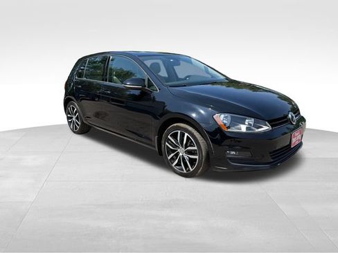 Used 2016 Volkswagen Golf SE FWD image 1