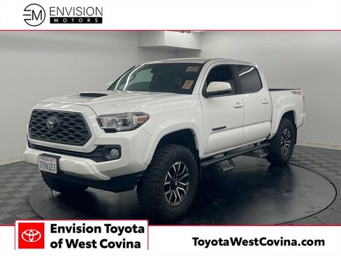 Used 2021 Toyota Tacoma TRD Sport w/ Technology Package AWD/4WD image 1