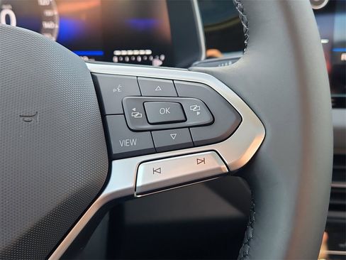 New 2026 Volkswagen Jetta SE image 16