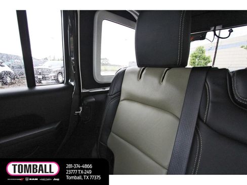 Used 2024 Jeep Wrangler Unlimited Sport AWD/4WD image 11