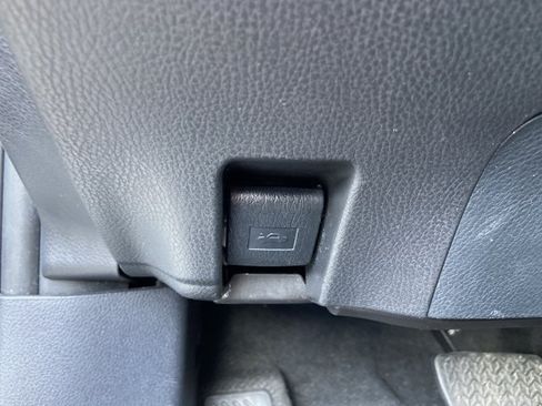 Used 2025 Toyota Camry LE FWD image 43