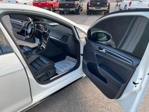 Used 2019 Volkswagen Golf R 4-Door image 25