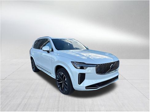 New 2026 Volvo XC90 T8 Plus w/ Protection Package Premier AWD/4WD image 3