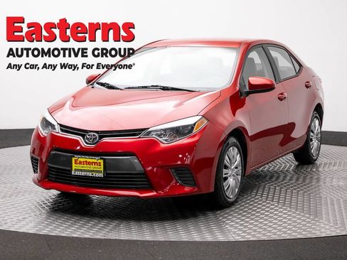 Used 2016 Toyota Corolla LE FWD image 1