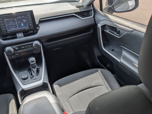 Certified 2021 Toyota RAV4 LE image 12