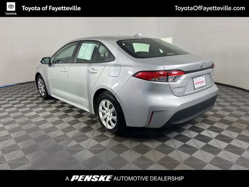 Used 2023 Toyota Corolla LE image 11