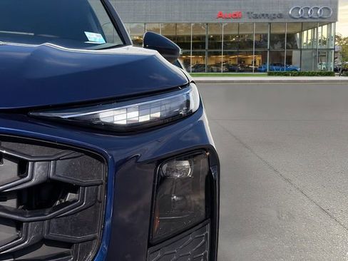 New 2026 Audi Q3 quattro 2.0T AWD/4WD image 9