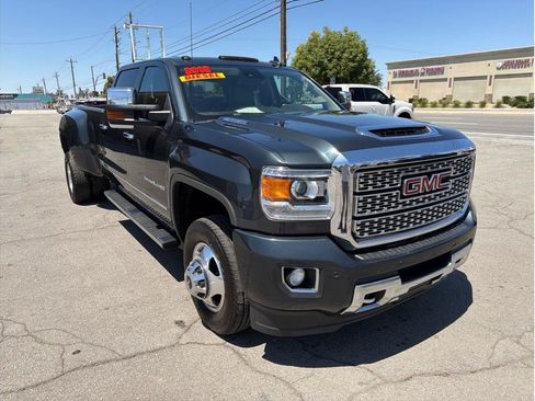 Used 2018 GMC Sierra 3500 Denali w/ Duramax Plus Package AWD/4WD image 3