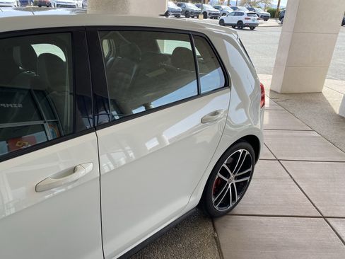 Used 2017 Volkswagen GTI Sport image 45