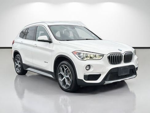 Used 2017 BMW X1 xDrive28i AWD/4WD image 1