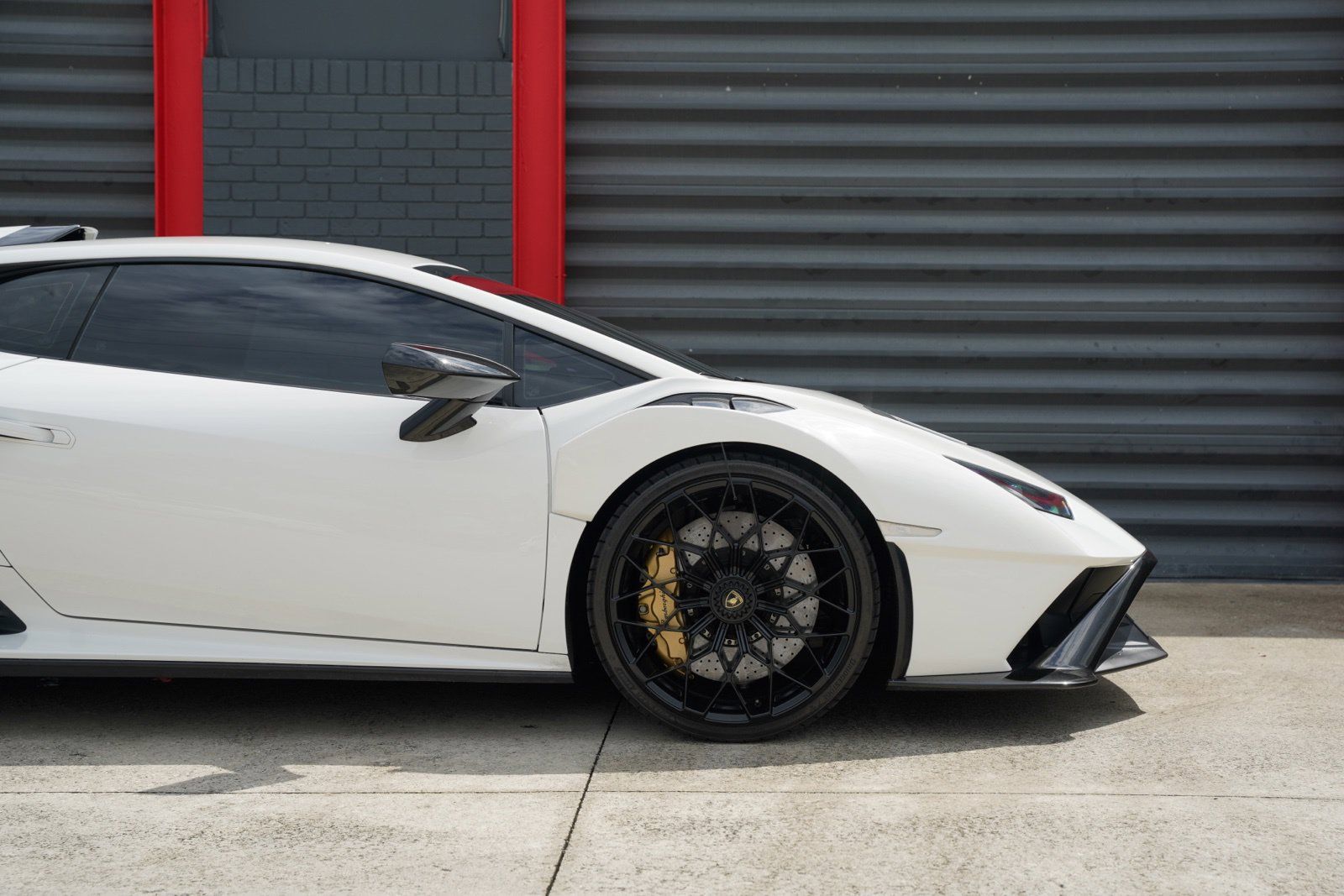Used 2023 Lamborghini Huracan STO RWD image 10