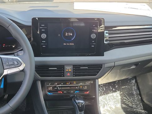 New 2026 Volkswagen Jetta SE FWD image 5